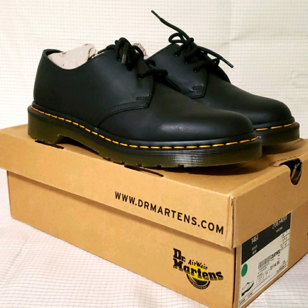 NWB Dr Martens Virginia 1461 shoes